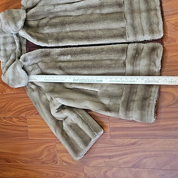 Tissavel Vtg Genuine French Simulation Faux Fur Mob Wife Style Sz M/L - Picture 11 of 13